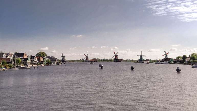 Zaanse Schans, Volendam & Marken day tour from Amsterdam